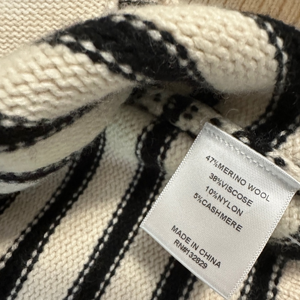 NWOT Helsa Dawes Cardigan - Picture 11 of 12